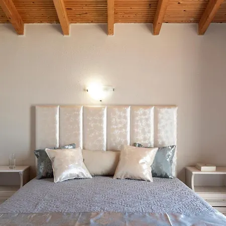 Casamariatoroni Apartman Toróni