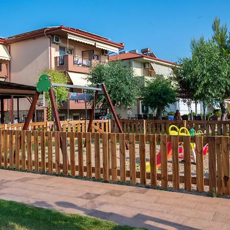 Casamariatoroni Apartman *