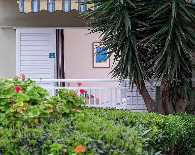 Casamariatoroni * Toroni